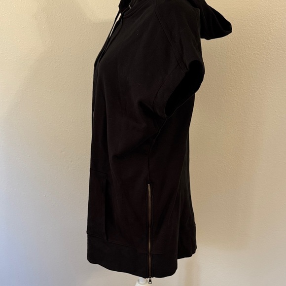 Banana Republic Black Sleeveless Hoodie - Picture 4 of 6